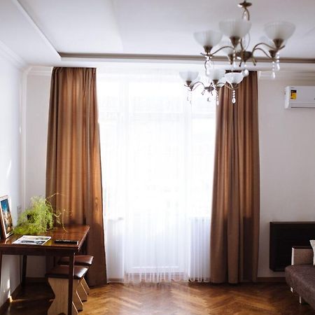 Затишна 1 Кімнатна Квартира, Вокзал Ivano-Frankivsk Esterno foto