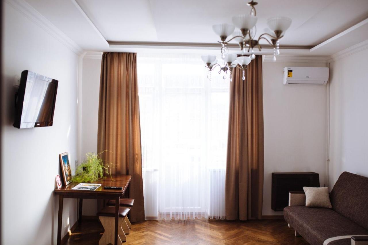 Затишна 1 Кімнатна Квартира, Вокзал Ivano-Frankivsk Esterno foto